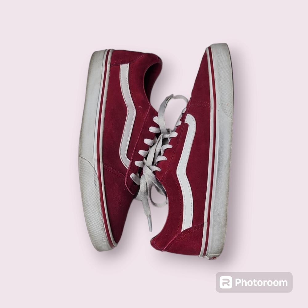 Vans Women's Sneakers in Red and White